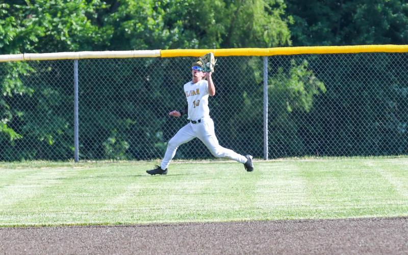 LANDEN DOZA pictured in the outfield. Photo by Extra Innings Photography Article Image Alt Text