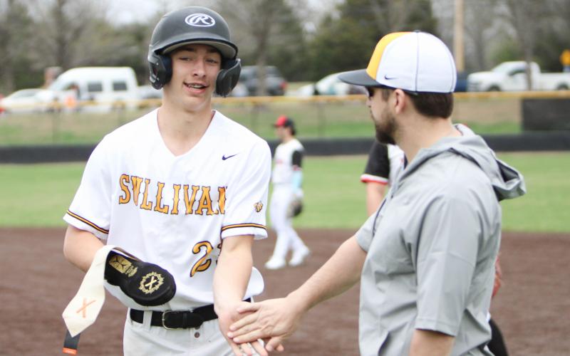 SHUT THE DOOR. Raiden Redd helped seal Sullivan’s victory in their first game of week two. He pitched the final four innings, holding the Hawks to zero runs. Photo by Wyatt Hardy @ Sullivan Round Robin Article Image Alt Text