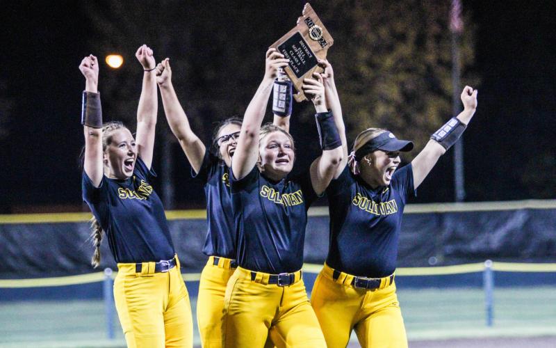 ONE LAST RIDE. From left to right, seniors Ava Declue, Evvie Blankenship, Dorie Richardson and Molly Lohden will make their final trips to Springfield. Photo by Wyatt Hardy Article Image Alt Text