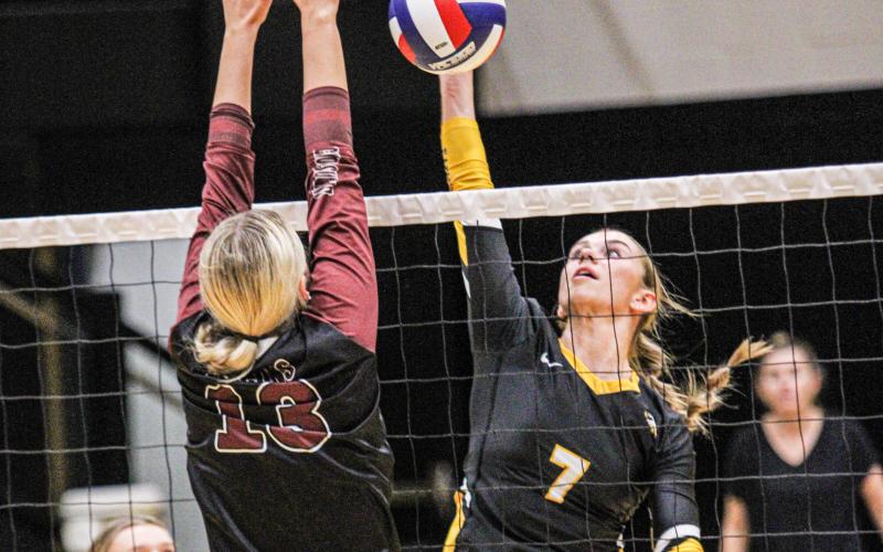 ABBY RECORD (7) continues to ball out every week. Photo by Wyatt Hardy Article Image Alt Text