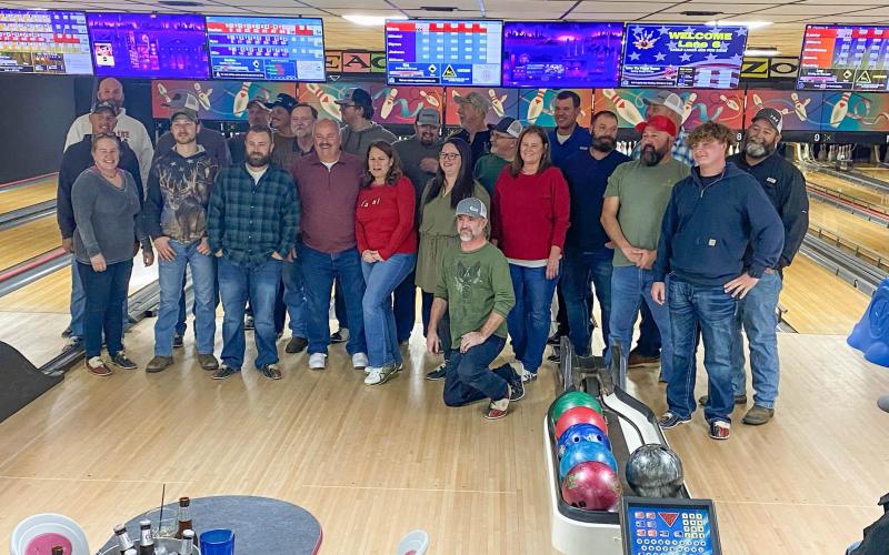T.R.E. ELECTRIC LLC had its Christmas party at the Eagle Lanes and Fun Zone. Sullivan’s bowling alley thanked Tim Reinhold for choosing them as the hosts. Article Image Alt Text