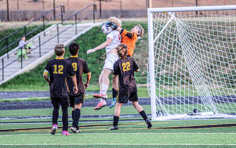 ALEX TOEWS made many clutch saves as Sullivan’s second-team all-conference goalkeeper. Photo by Wyatt Hardy Article Image Alt Text