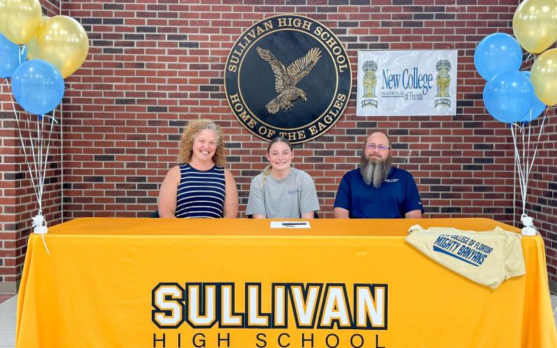 Photo via Sullivan Eagles X Article Image Alt Text
